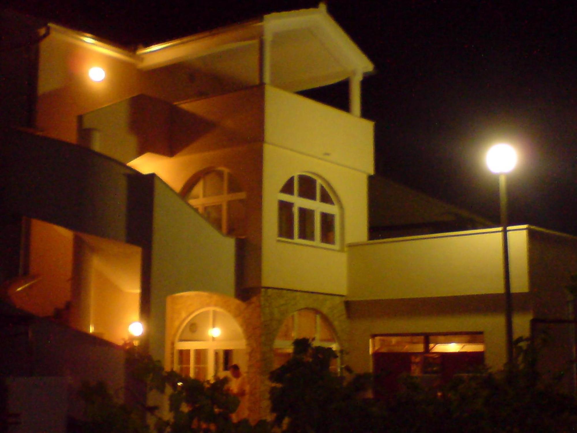 Apartments Jakovcev Betina  Exterior photo