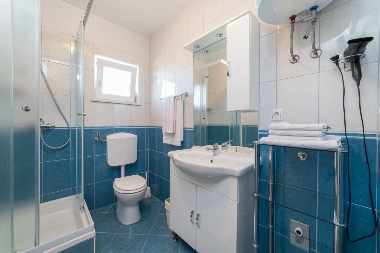 Apartments Jakovcev Betina  Exterior photo